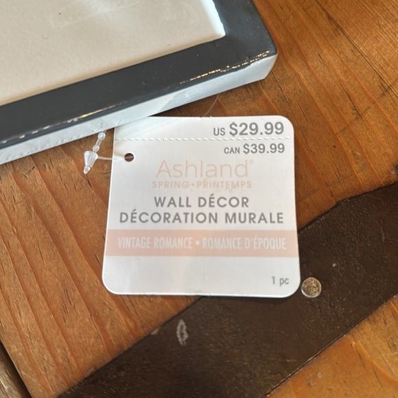 Gray and White 'Wash and Dry' Wall Sign - Picture 5 of 7